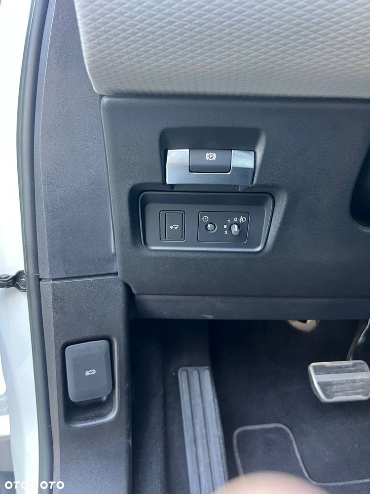 Land Rover Range Rover Evoque - 16