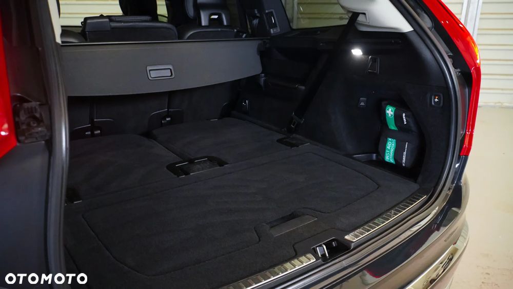 Volvo XC 90 T8 AWD Twin Engine Geartronic Inscription - 27