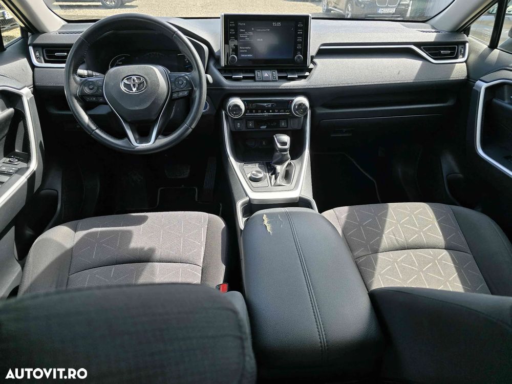 Toyota RAV4 - 11