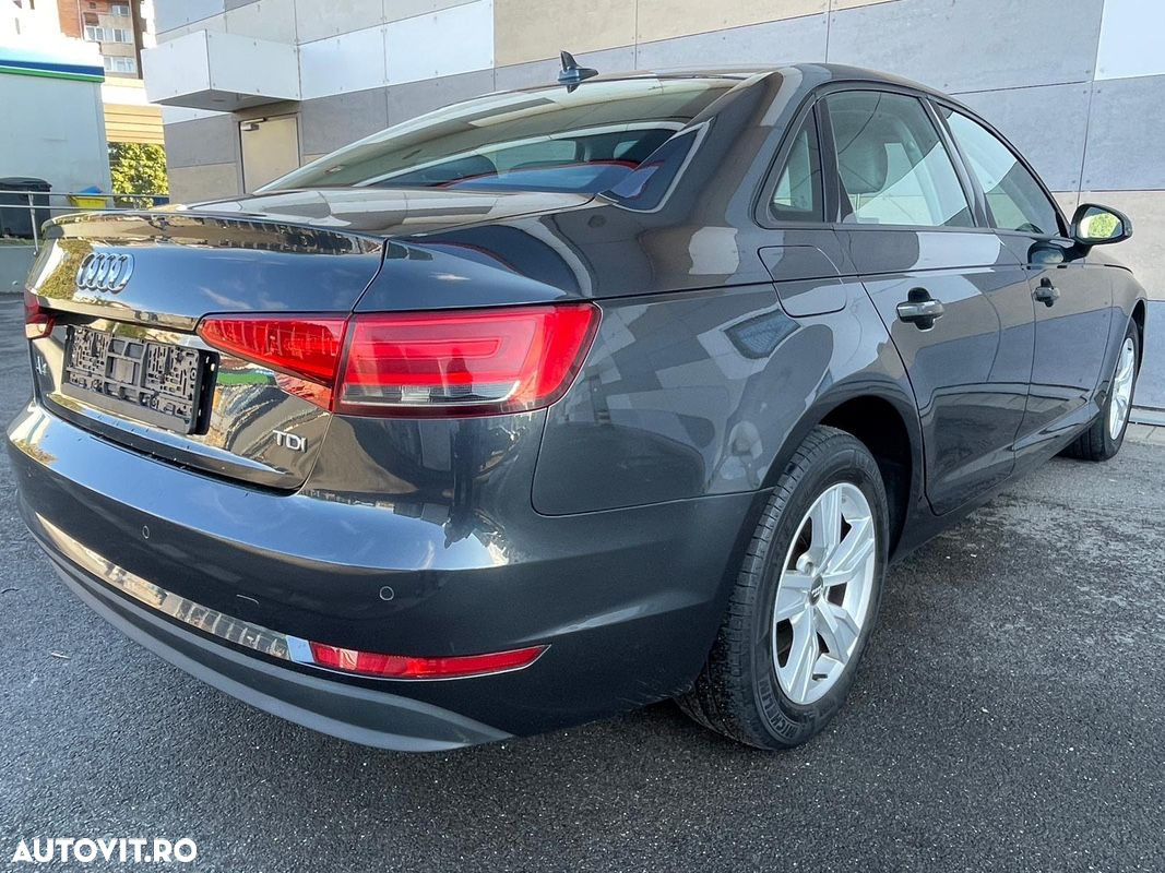 Audi A4 2.0 TDI Design - 6