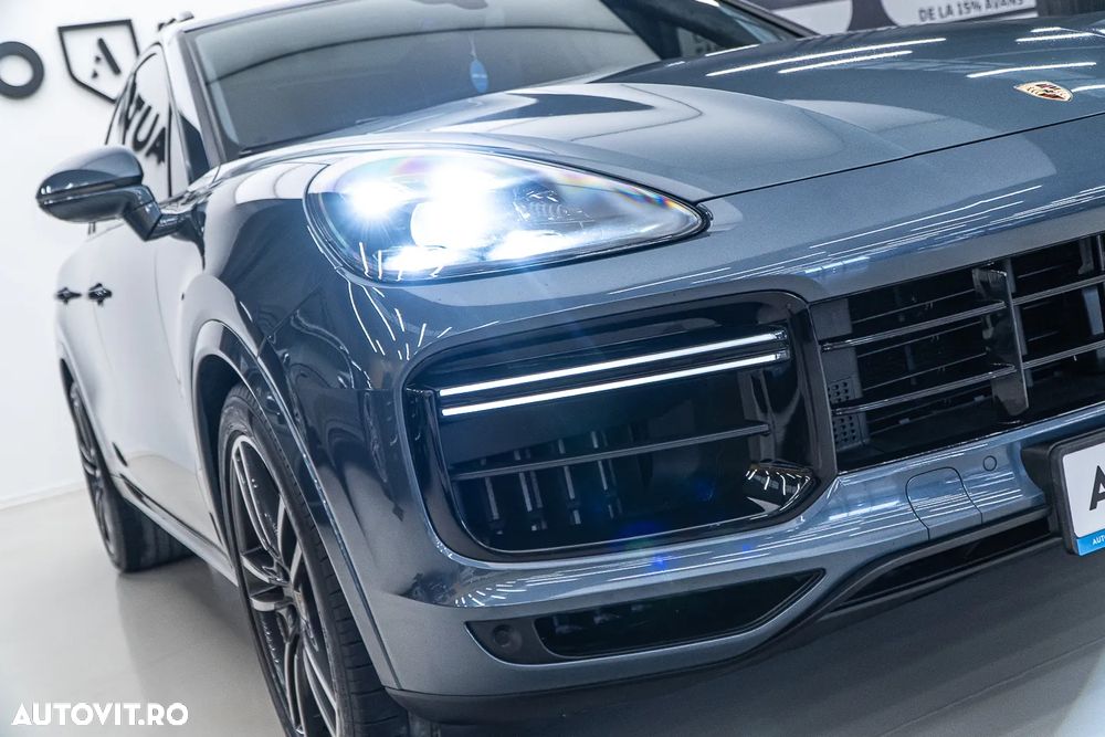 Porsche Cayenne Turbo - 29