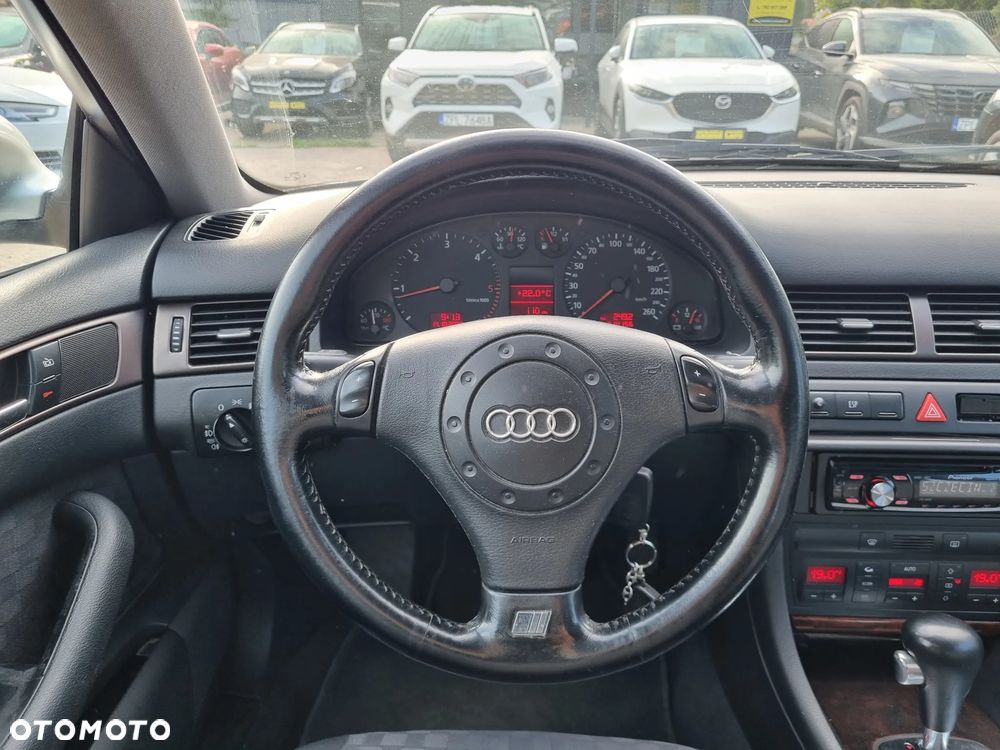 Audi A6 Avant 2.5 TDI - 11