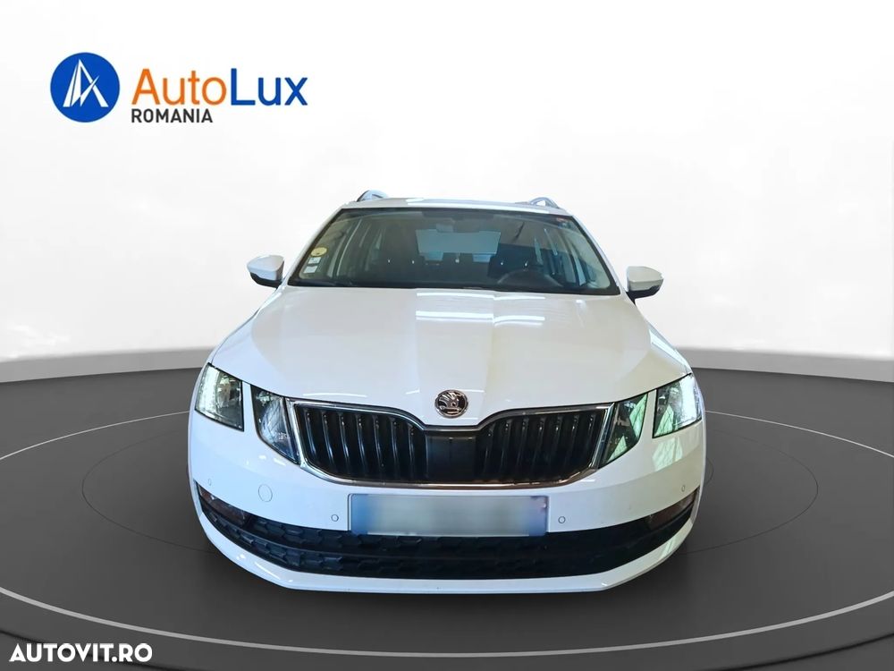 Skoda Octavia 1.6 TDI DSG Ambition - 3