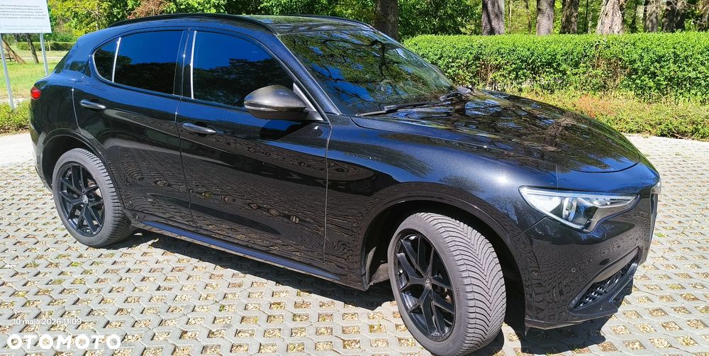 Alfa Romeo Stelvio 2.0 Turbo 16V AT8-Q4 Estrema - 4