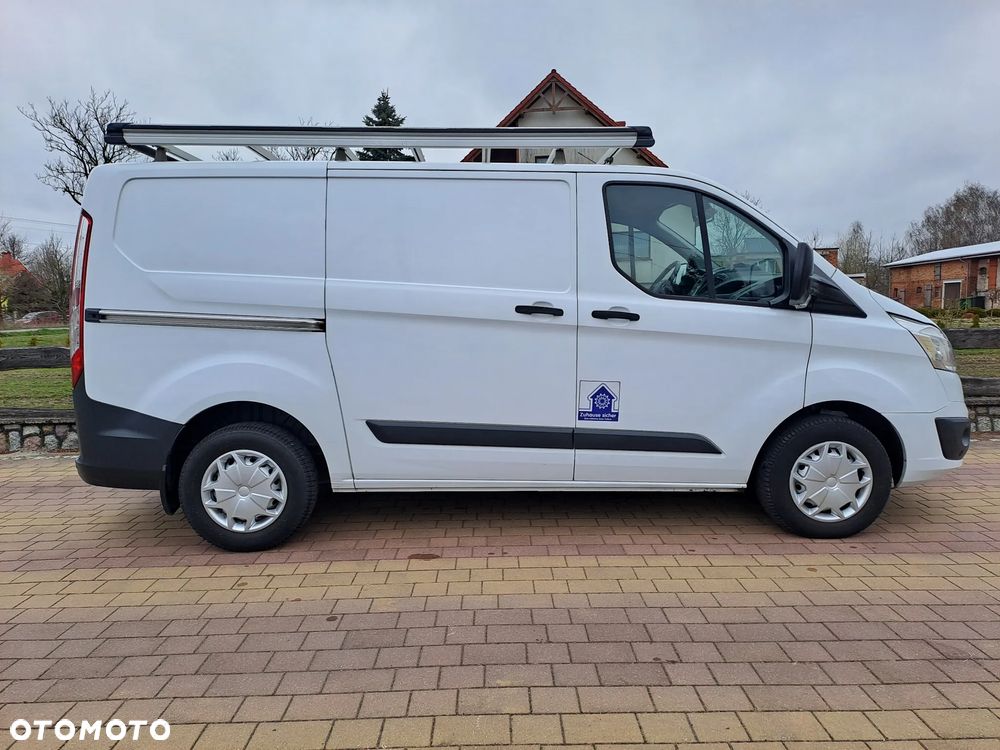 Ford TRANSIT CUSTOM - 8