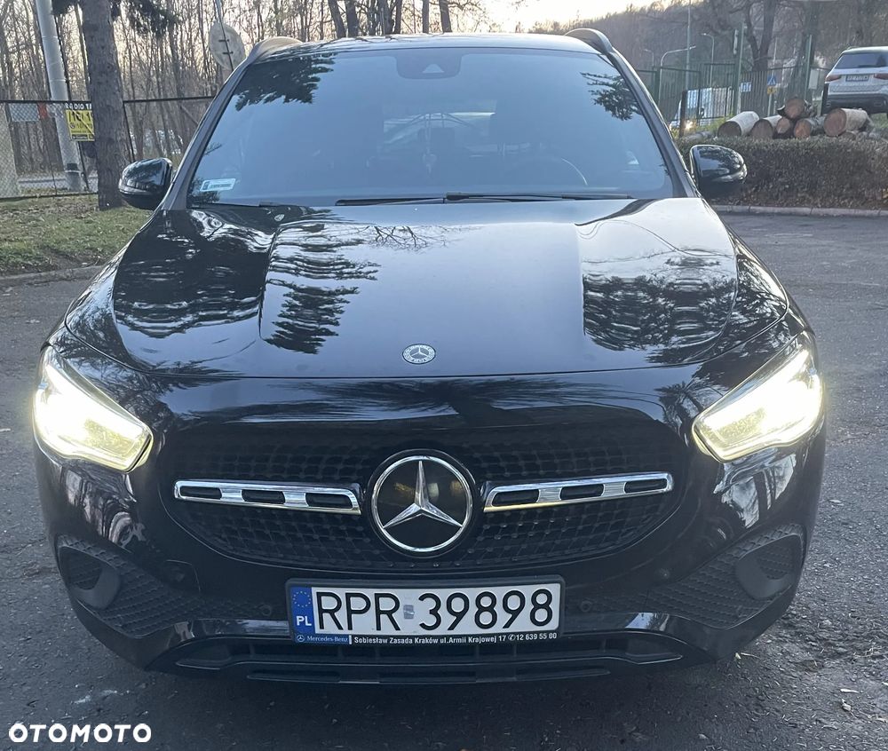 Mercedes-Benz GLA 200 Business Edition - 25