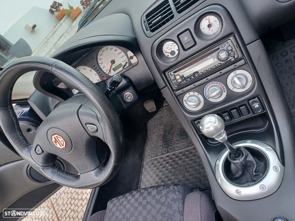 MG MGF 1.8 - 25