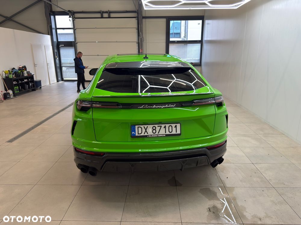 Lamborghini Urus Standard - 14