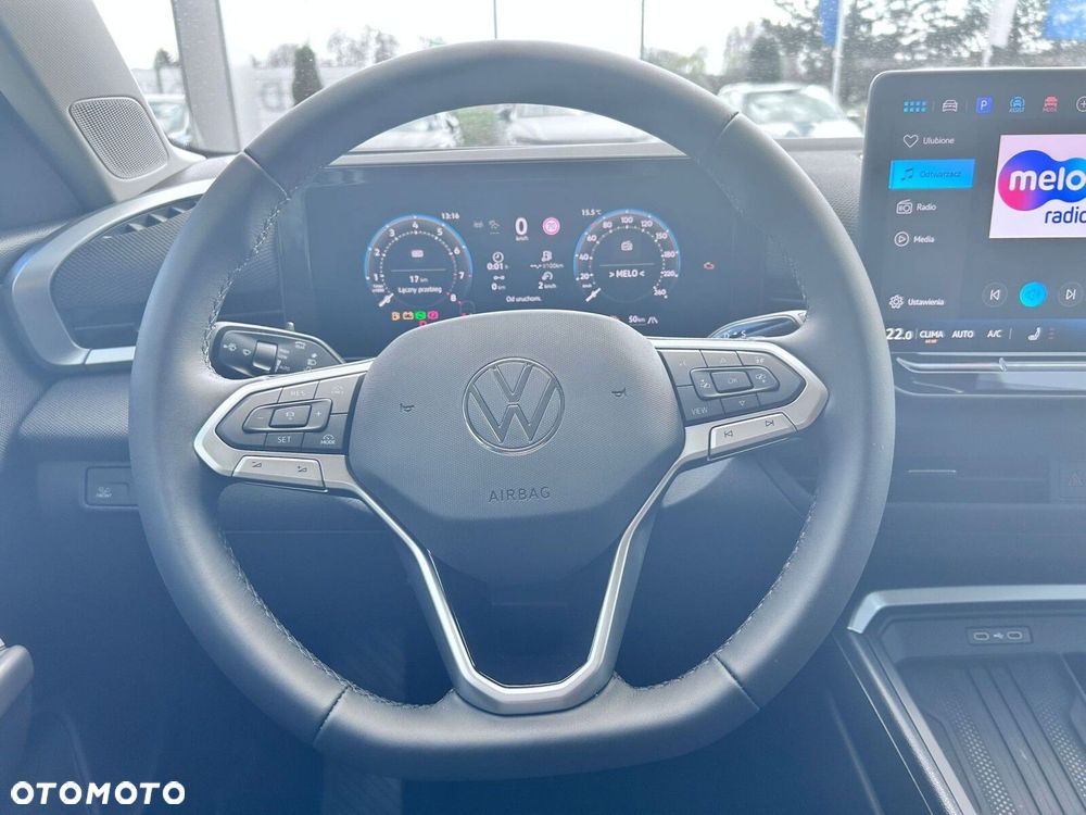 Volkswagen T-Roc - 16