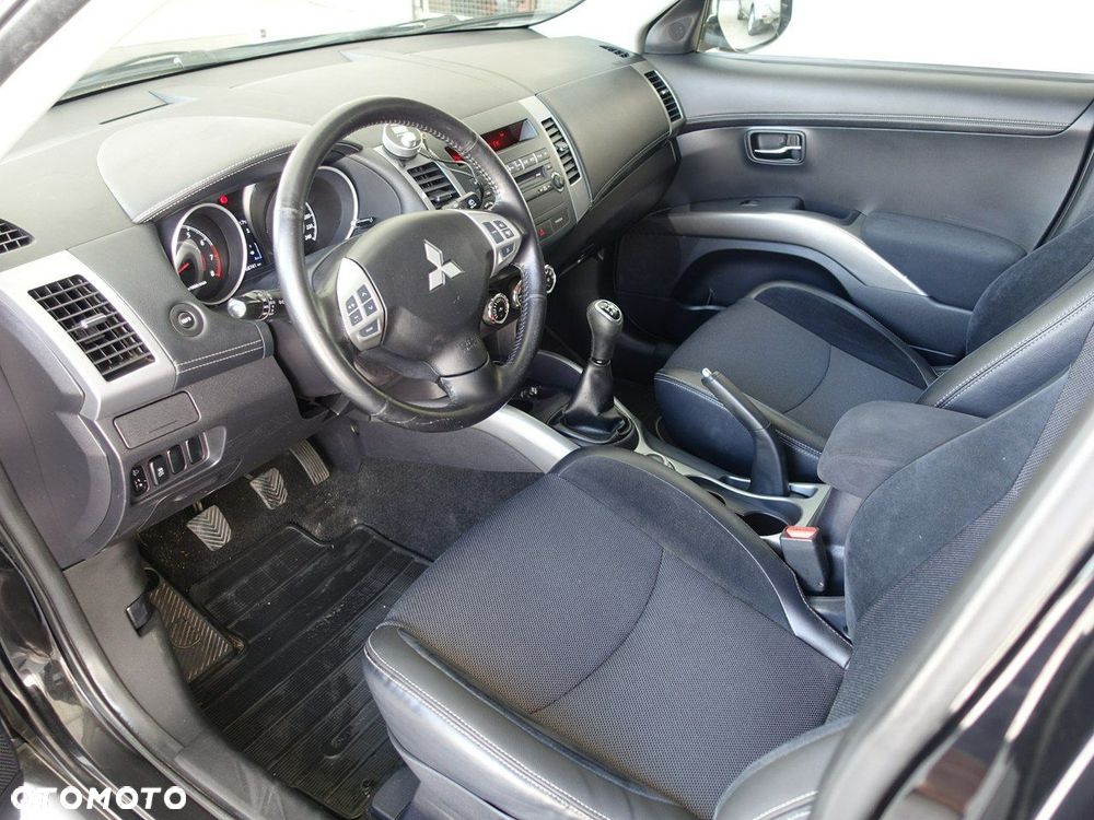 Mitsubishi Outlander 2.4 4WD Invite - 12