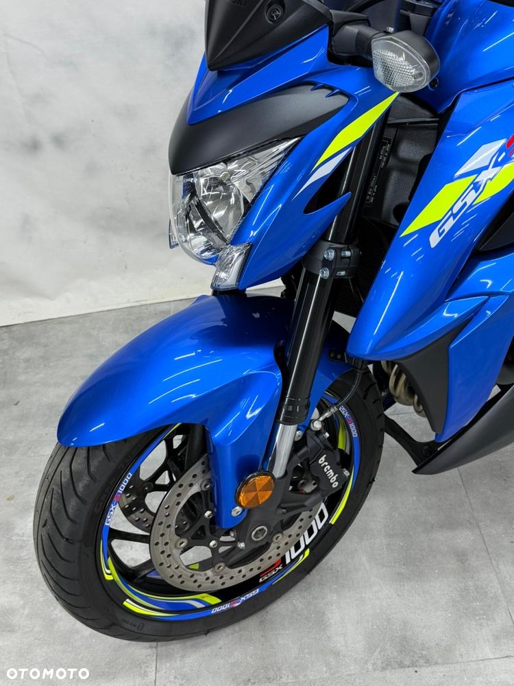Suzuki GSX 1000 - 24
