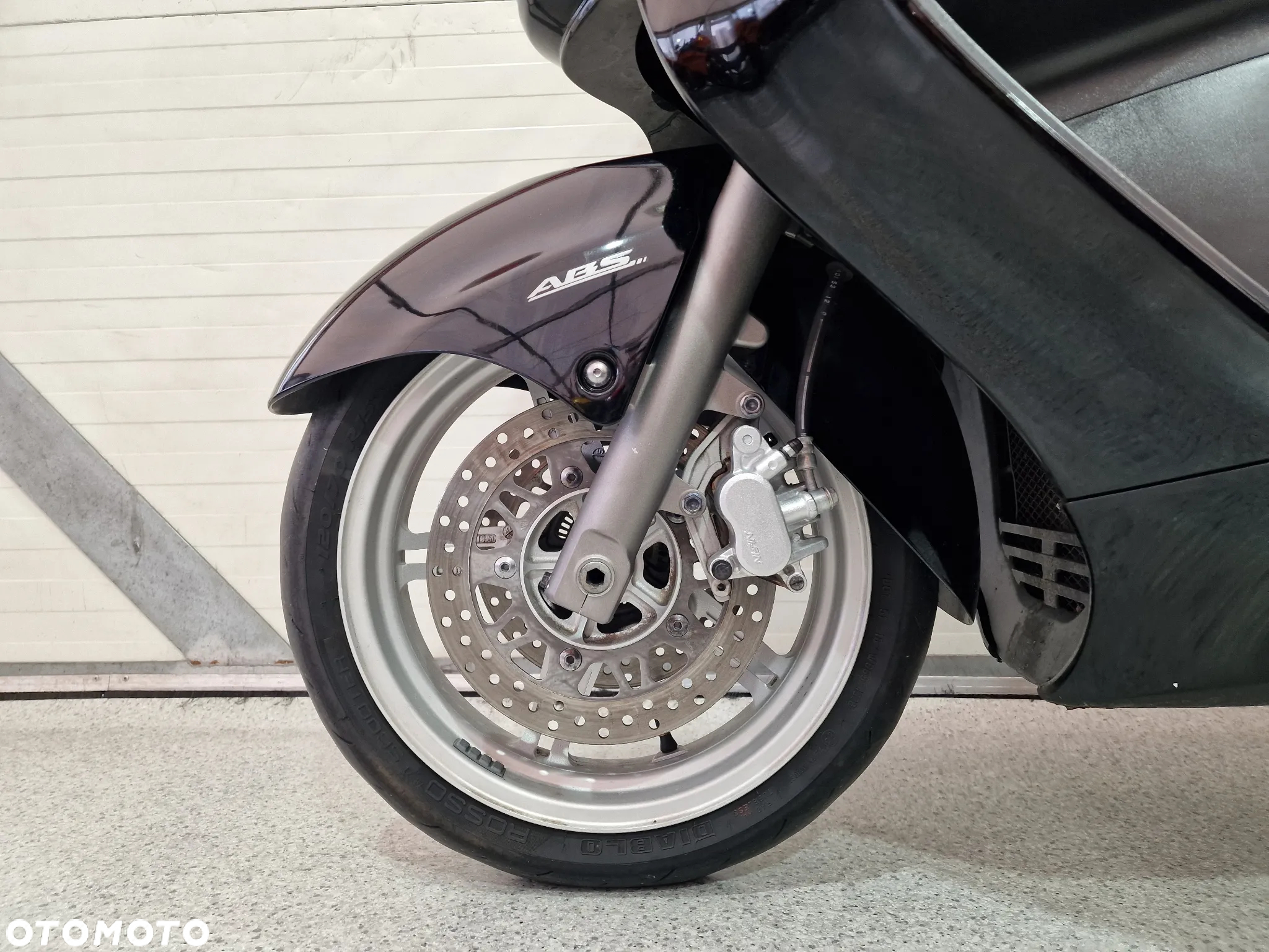Suzuki Burgman - 10