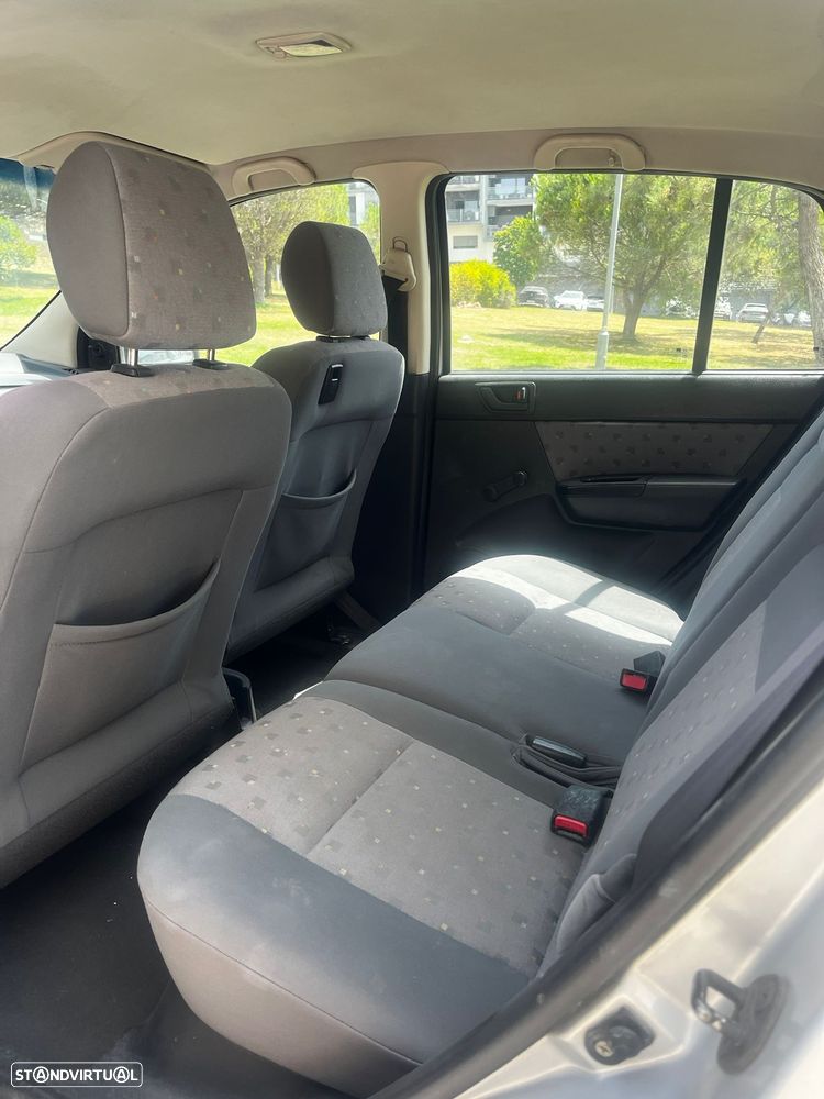 Hyundai Getz 1.1 Top - 10