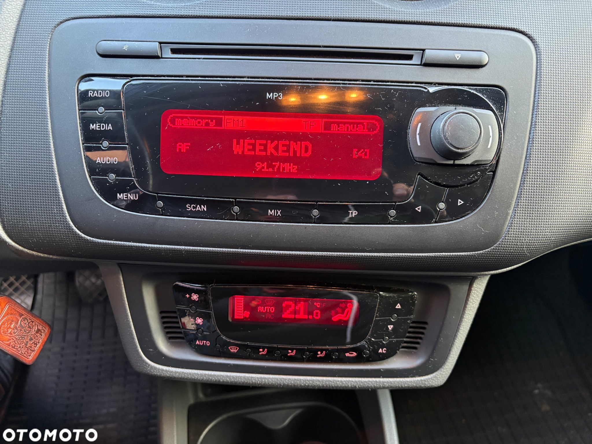 Seat Ibiza SC 1.4 16V Style - 12