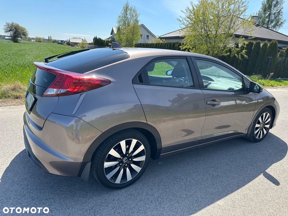 Honda Civic 1.8 Lifestyle - 12
