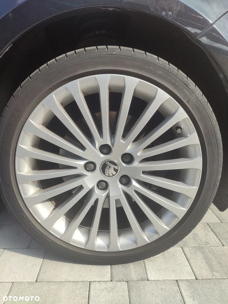 Skoda Superb 2.0 TSI L&K DSG - 13