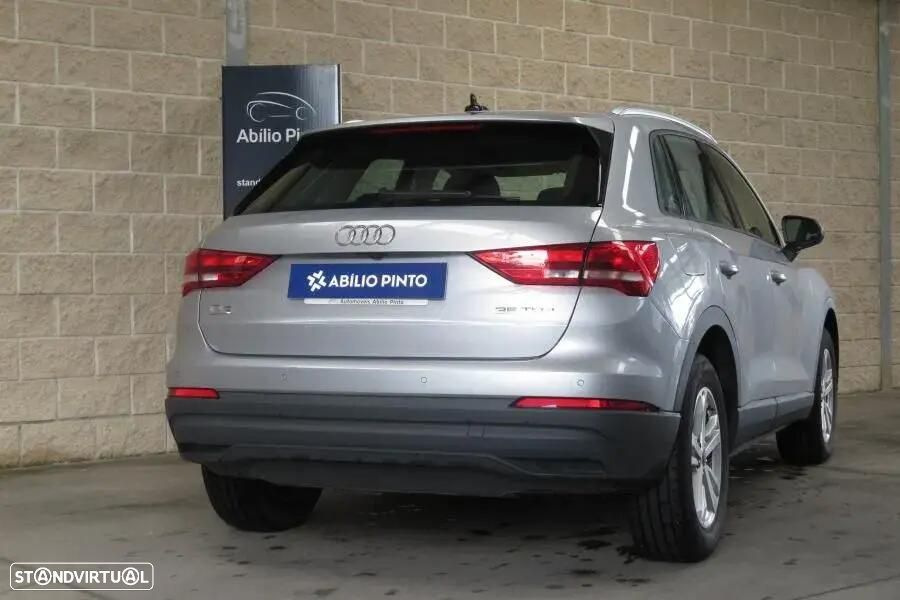 Audi Q3 35 TFSI Advanced — fotografia 19