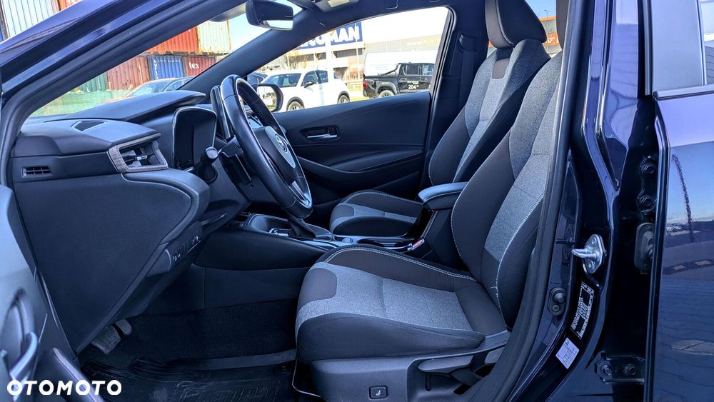 Toyota Corolla 2.0 Hybrid Trek - 9