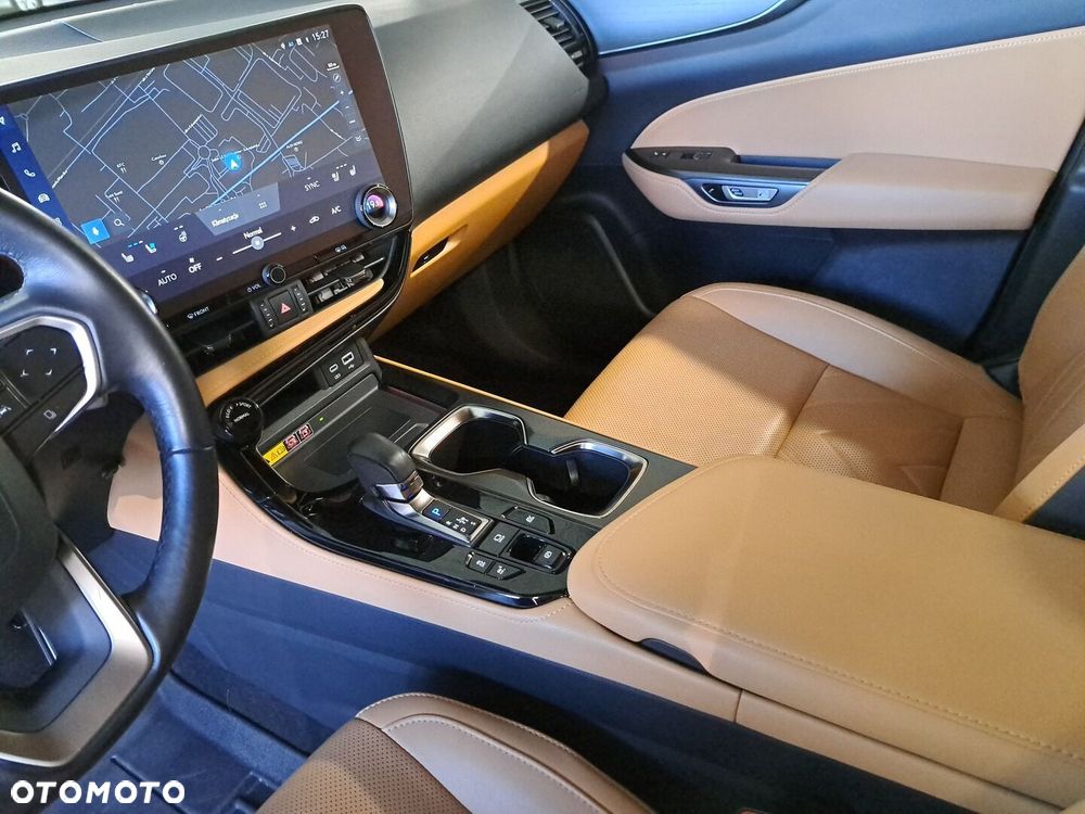 Lexus NX 350h Omotenashi AWD - 28