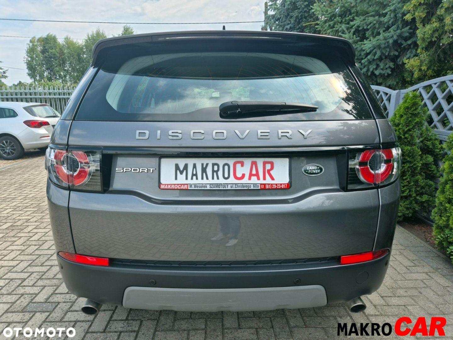 Land Rover Discovery Sport - 24