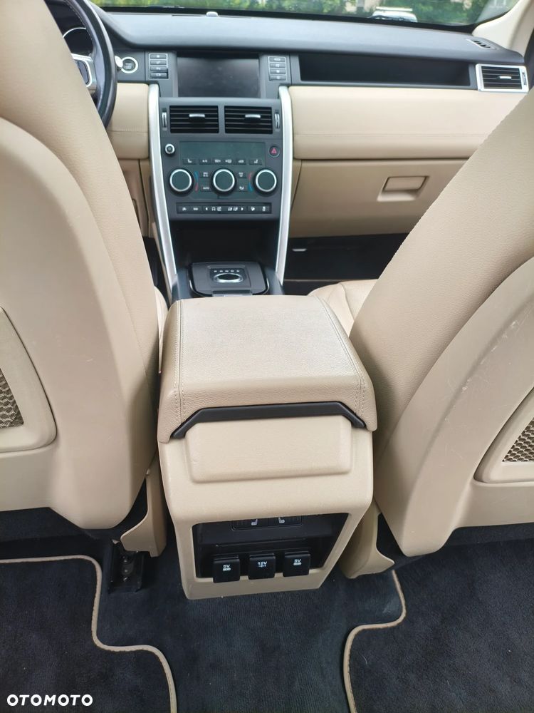 Land Rover Discovery Sport - 13
