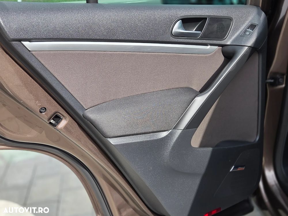 Volkswagen Tiguan - 17