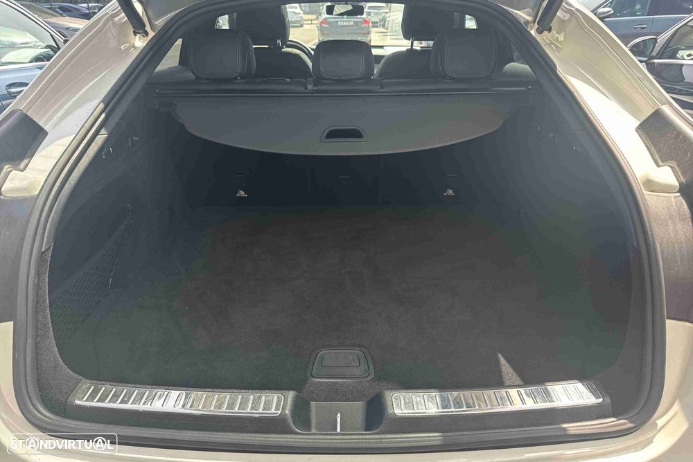 Mercedes-Benz GLC 300 de 4Matic - 11