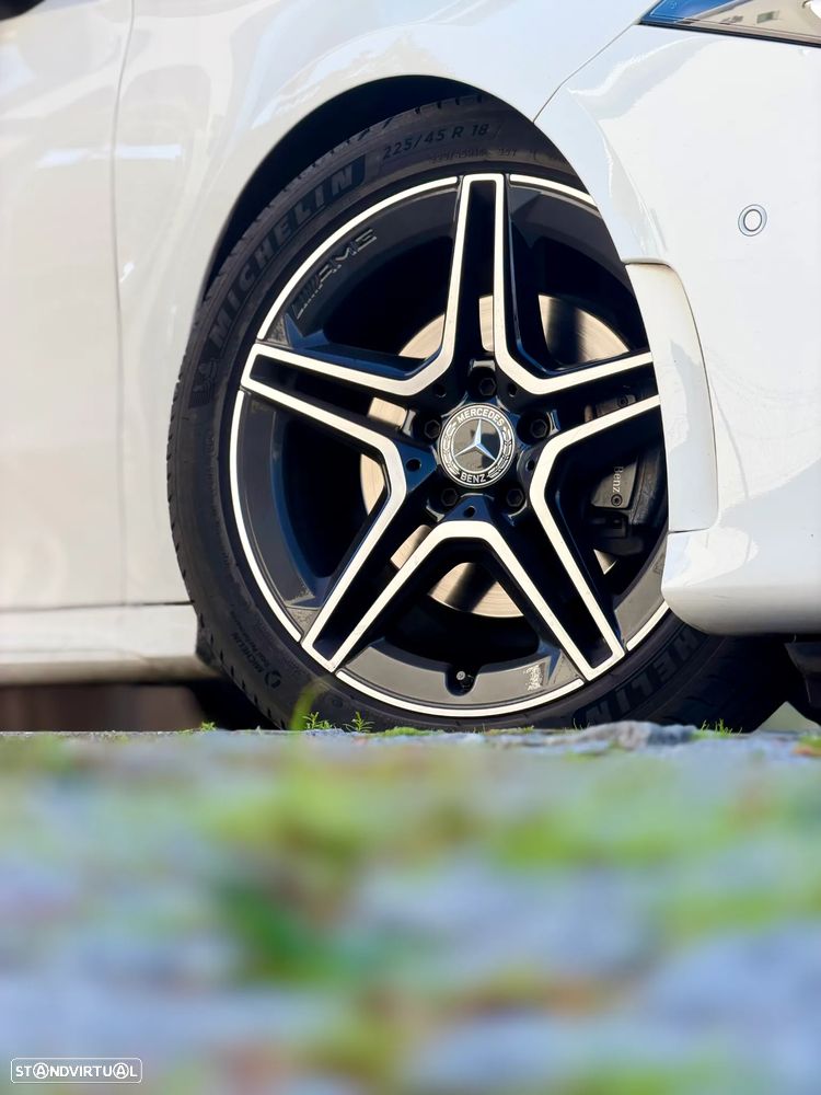 Mercedes-Benz A 180 Limousine d AMG Line Aut. - 31