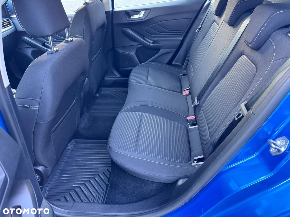Ford Focus 1.0 EcoBoost Titanium - 9