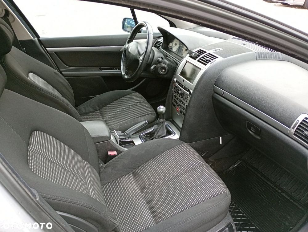 Peugeot 407 - 9