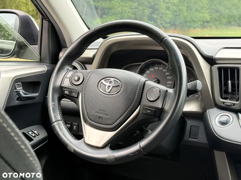 Toyota RAV4 2.0 D-4D Premium - 10