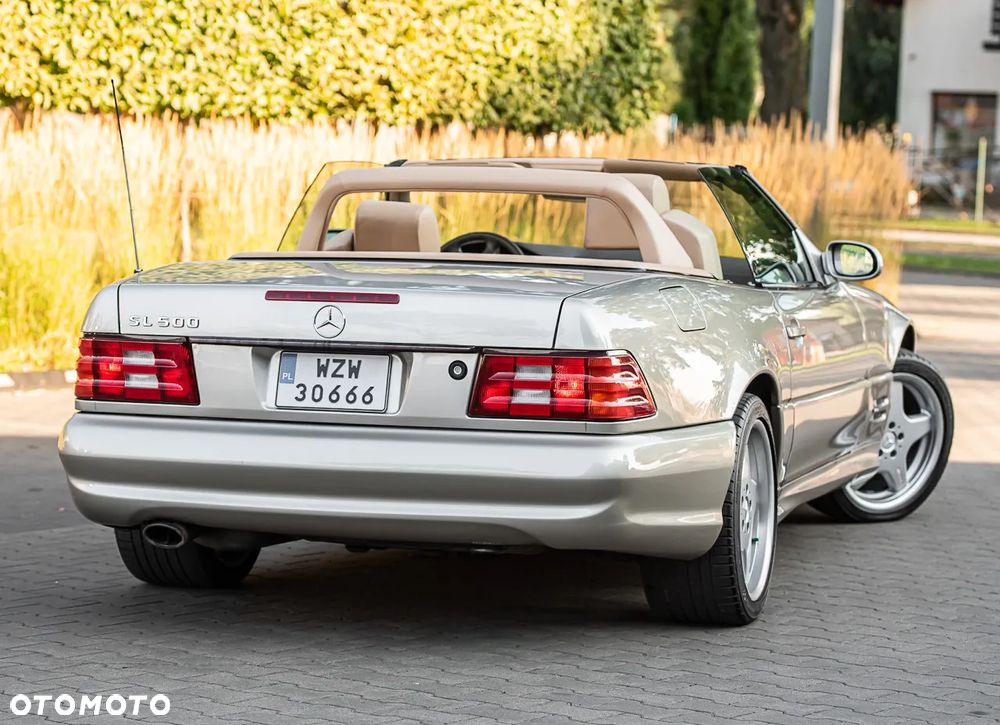 Mercedes-Benz SL 500 - 11