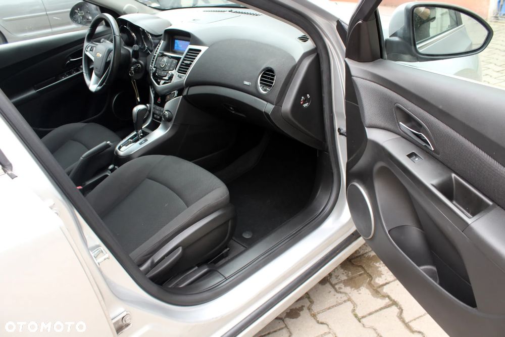Chevrolet Cruze 1.8 LT+ - 14