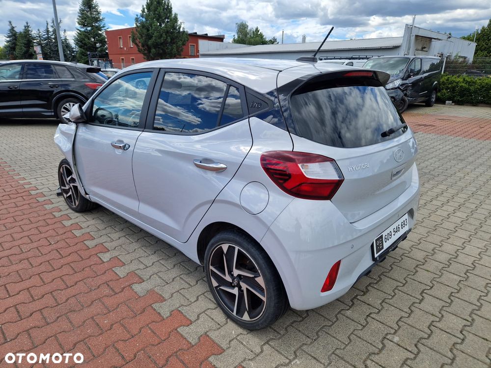 Hyundai i10 1.2 Smart AMT - 3