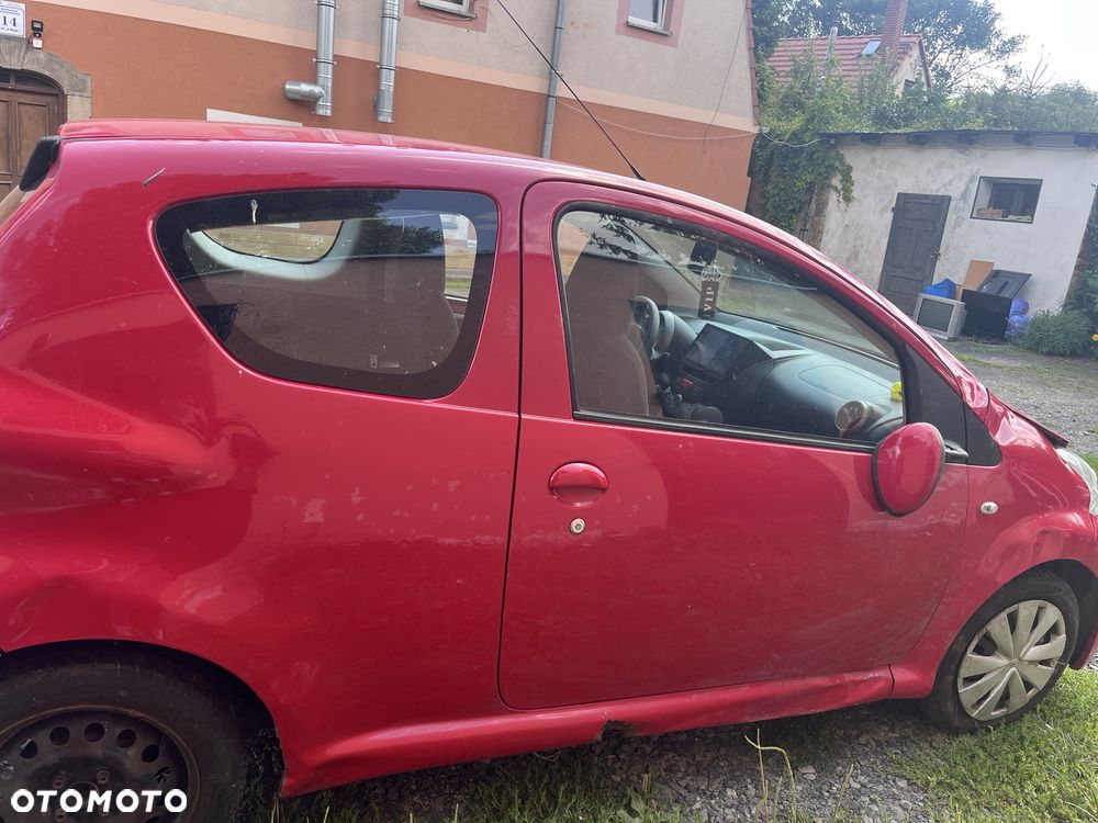 Toyota Aygo - 2