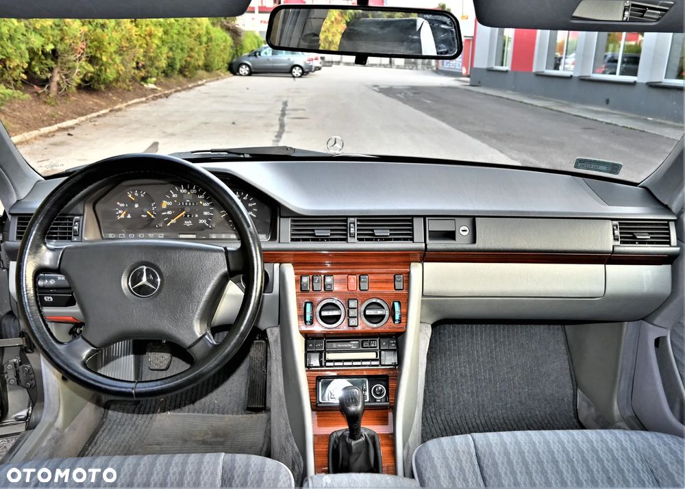 Mercedes-Benz W124 (1984-1993) - 5