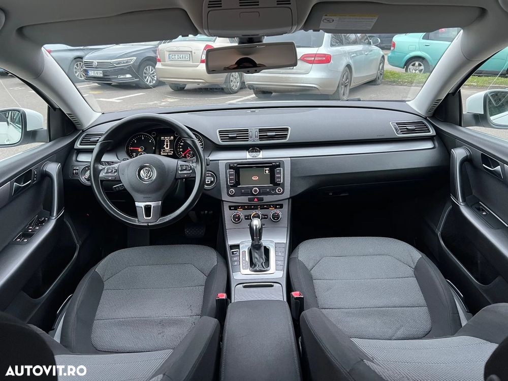 Volkswagen Passat 2.0 TDI BlueMotion Technology DSG Comfortline - 28