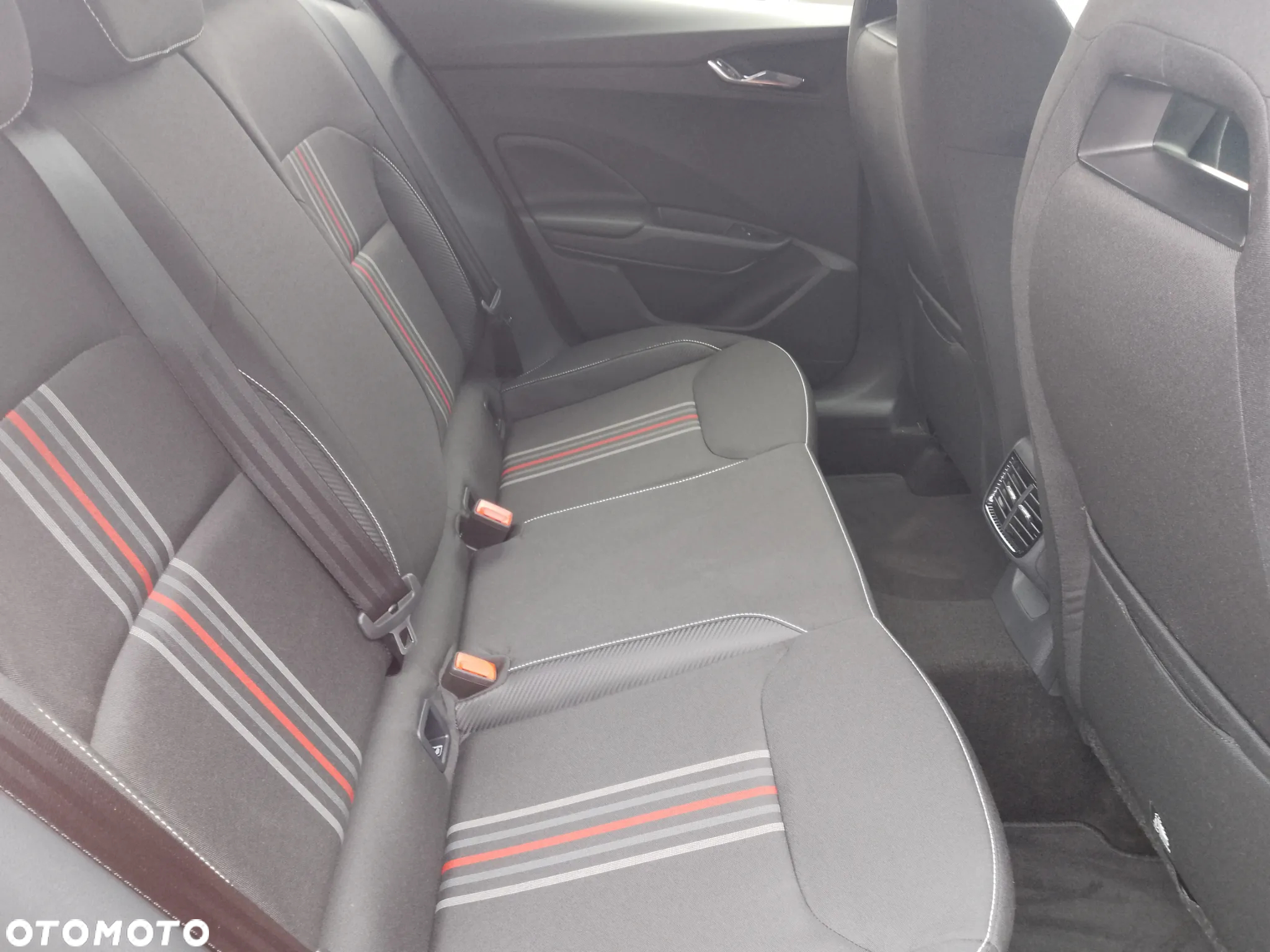 Skoda Fabia 1.0 TSI Monte Carlo - 21