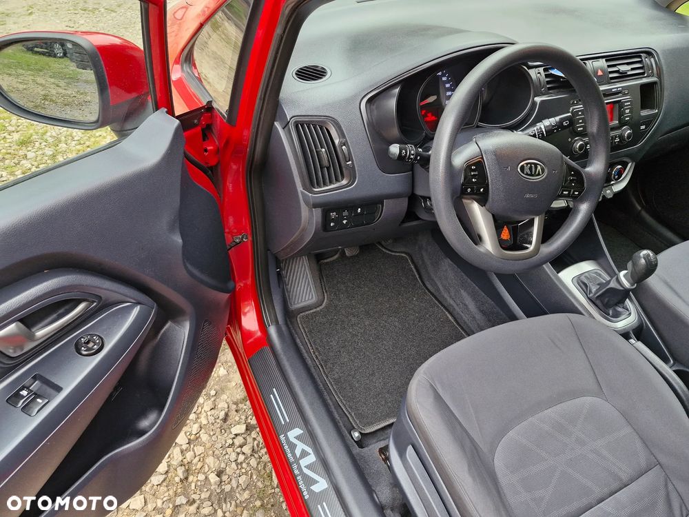 Kia Rio 1.4 Fifa World Cup Edition - 20