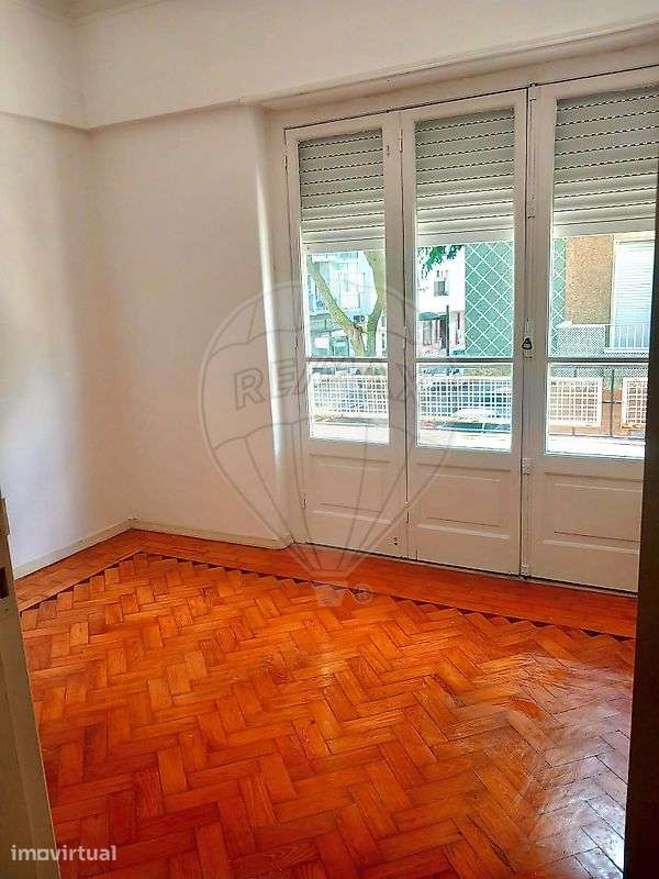 Apartamento T2 para arrendamento - Grande imagem: 5/9