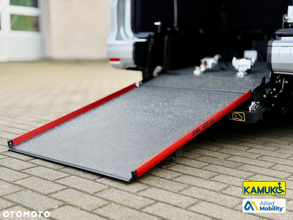 Ford Tourneo Connect 1.5 EcoBoost Titanium - 14