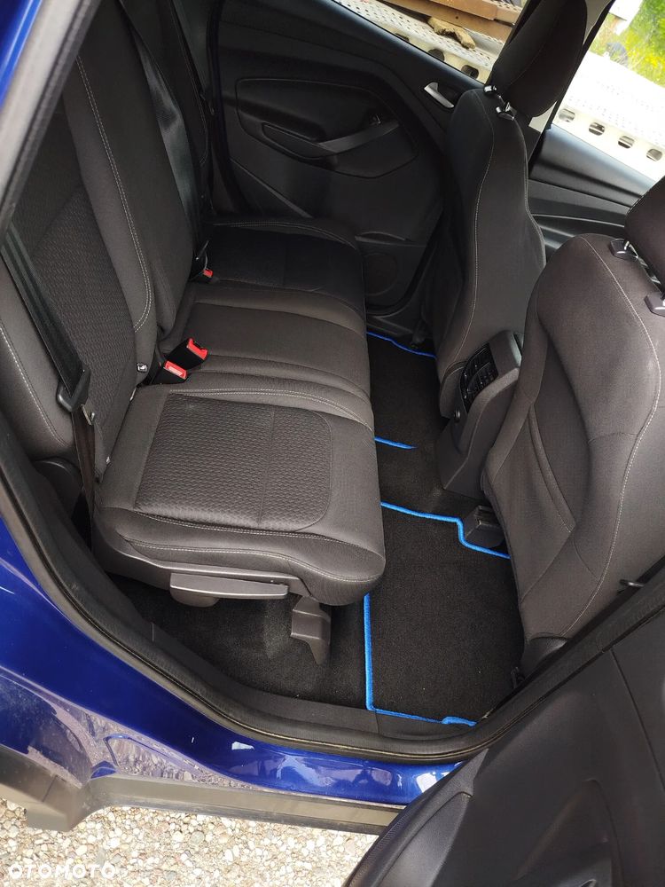 Ford Kuga - 15