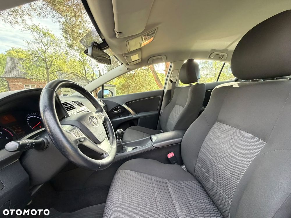 Toyota Avensis 2.2 D-4D Premium - 16