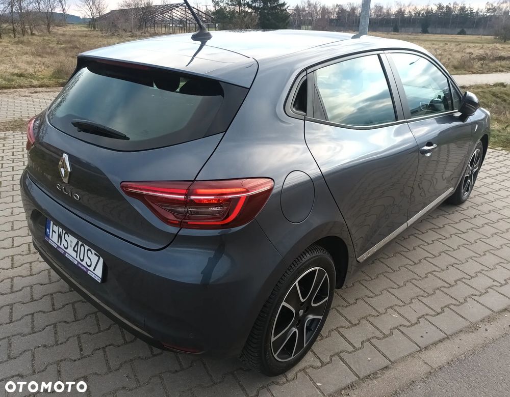 Renault Clio TCe 100 BUSINESS EDITION - 30