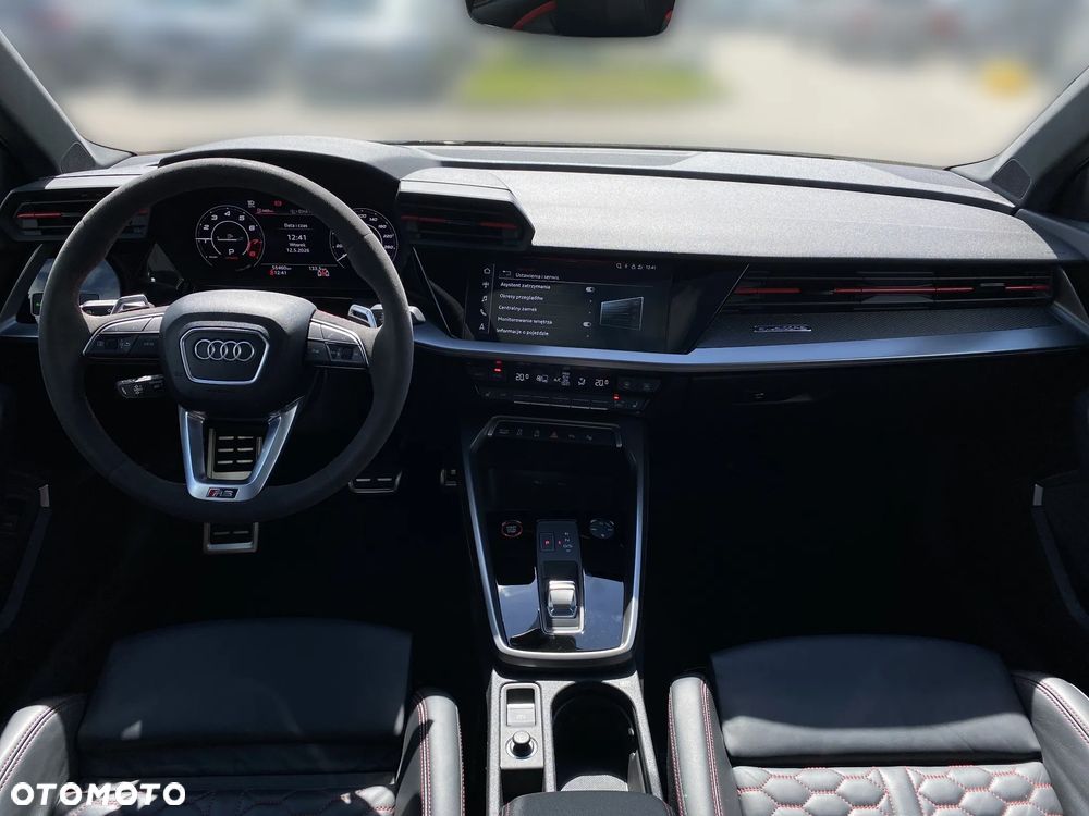Audi RS3 Sportback - 16