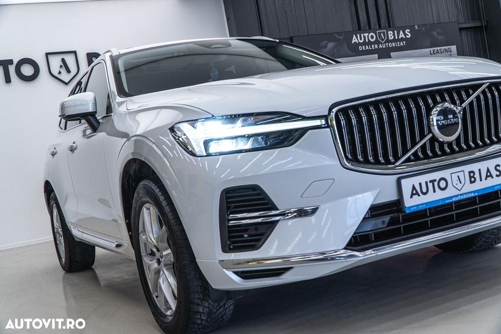 Volvo XC 60 T6 AWD Recharge Geartronic Inscription - 16