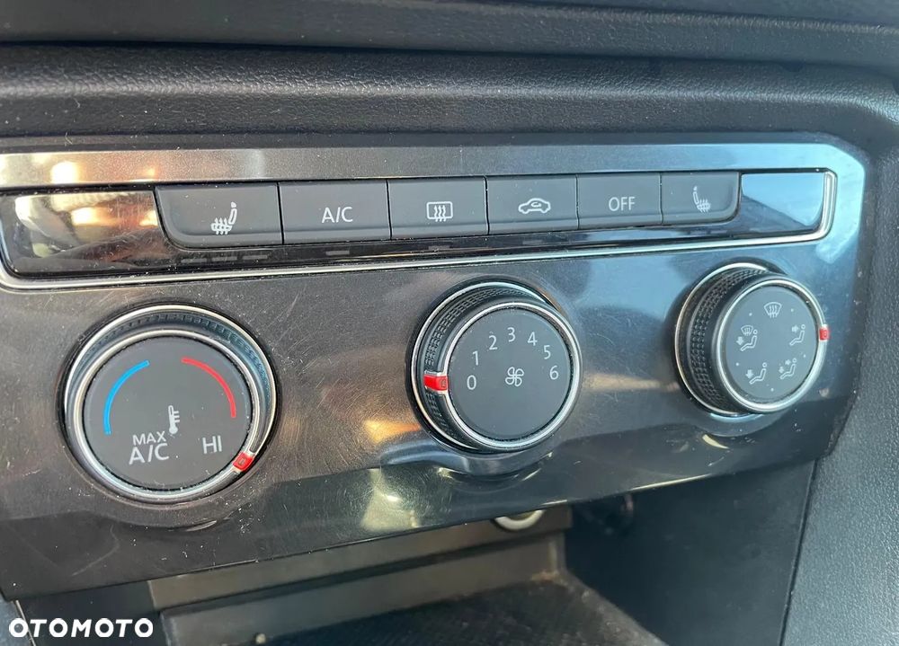 Volkswagen Tiguan Allspace - 15