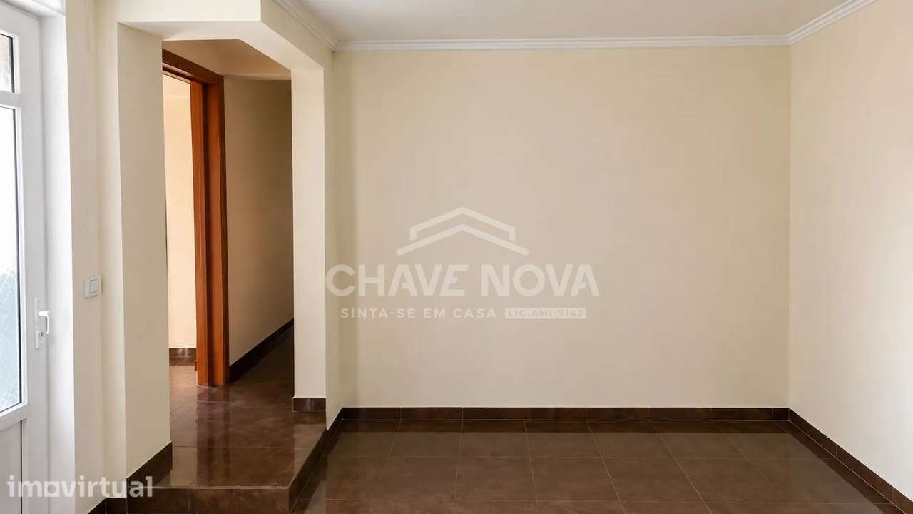 Moradia Geminada T2 na Madalena - Grande imagem: 5/9