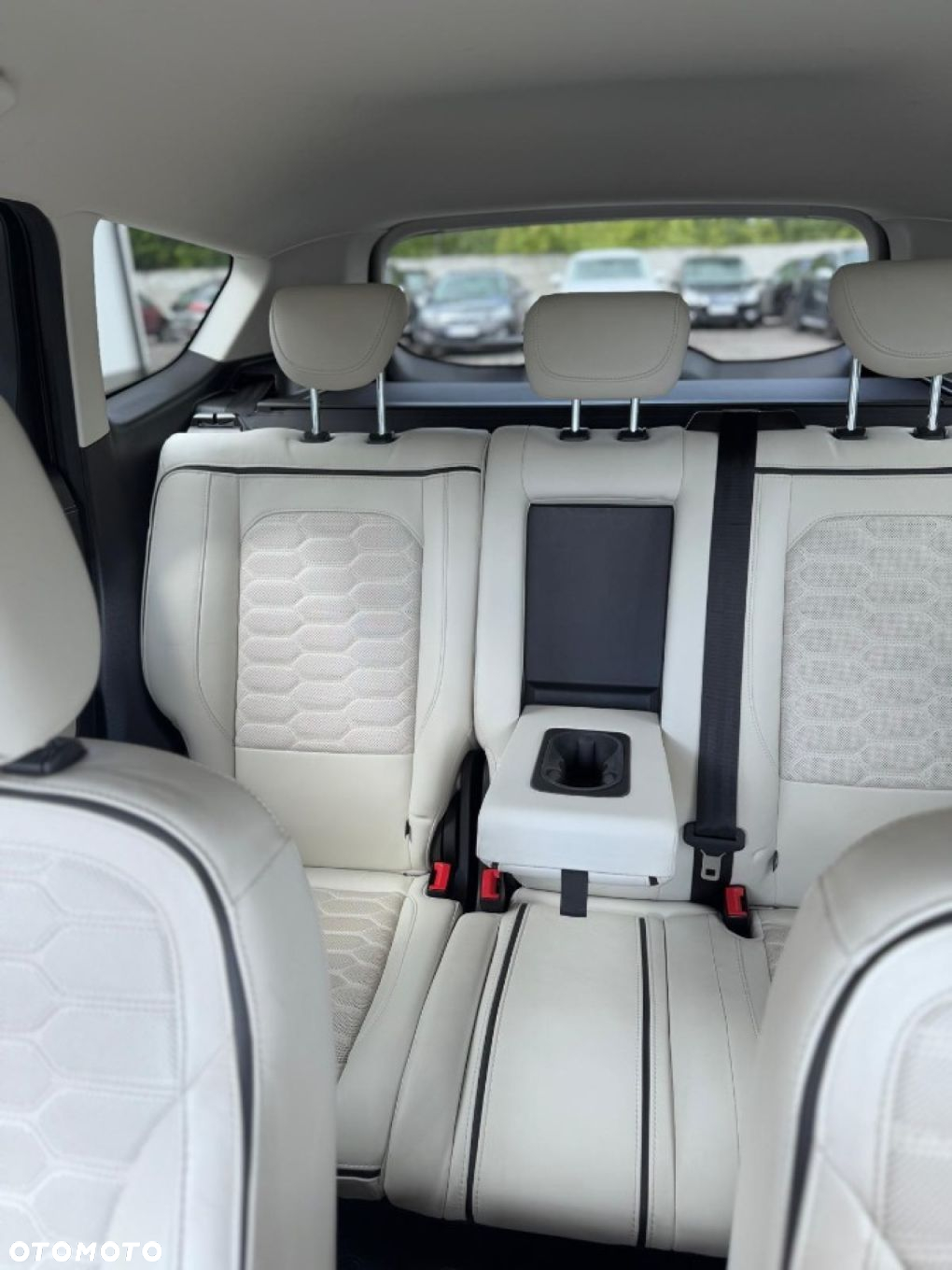 Ford Kuga - 36