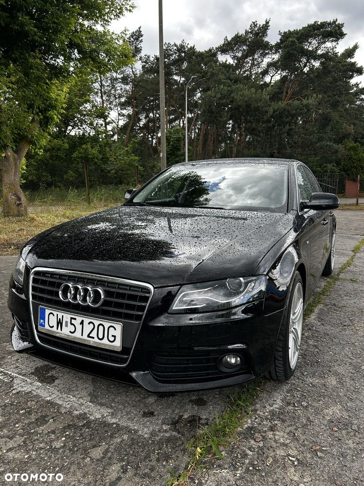 Audi A4 Limousine - 1